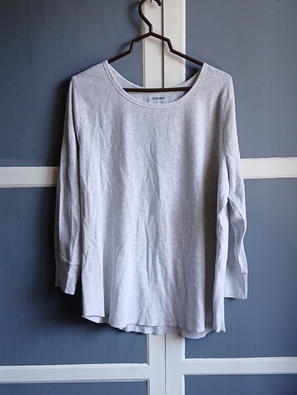 Old Navy Light Gray Ribbed Long Sleeve Tee